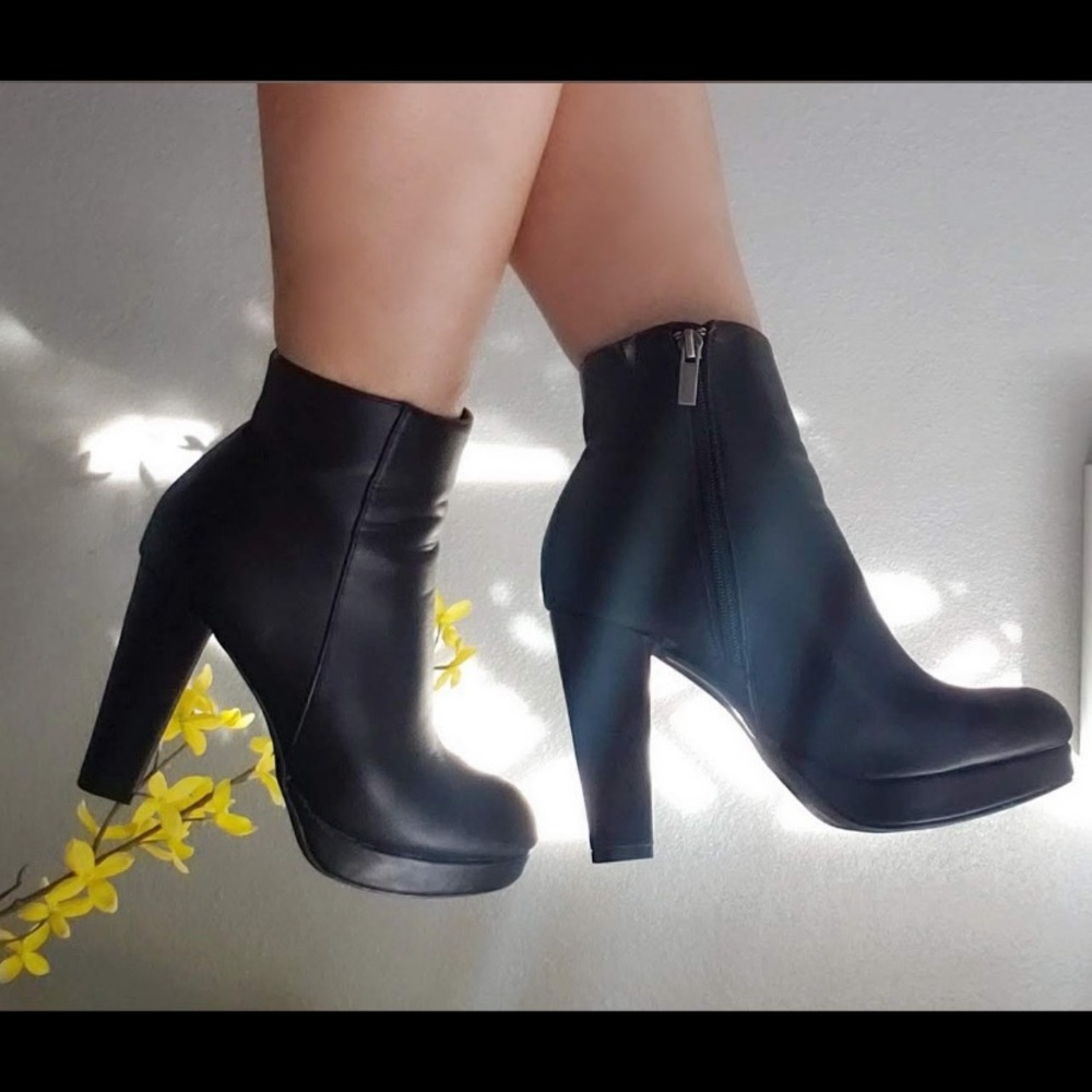 Ankle boots